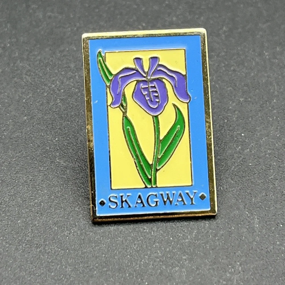 Skagway Alaska‎ Purple Flower Lapel Hat Pin